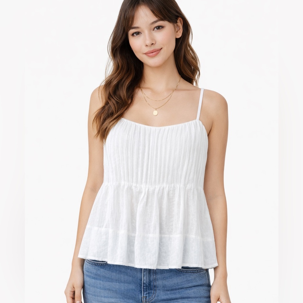 Reformation CiCi White Top NWT Babydoll  with pleated details SZ 12